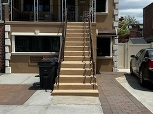 2033 East 67th Street image 1 of 1