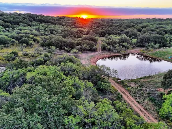 124 E 8th St, Cisco, TX 76437