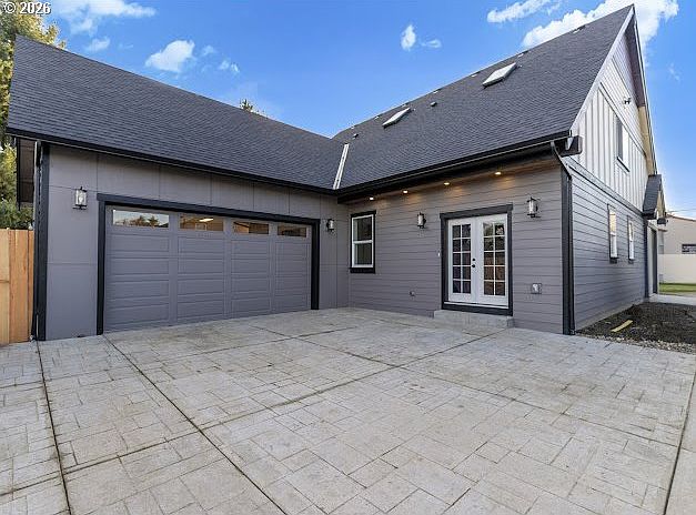 1st image of 550 SE 8th Ave