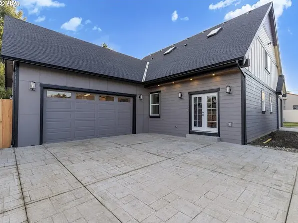 550 SE 8th Ave, Hillsboro, OR 97123