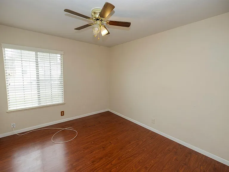 2112 Goldstone Way — Photo 14