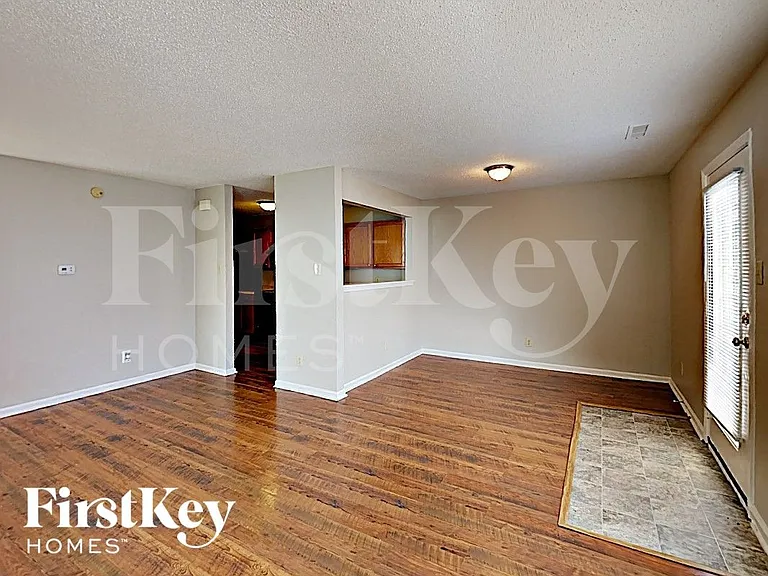 6646 Kinnerton Dr — Photo 6
