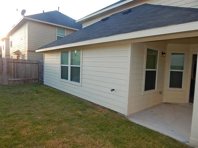847 Darbydale Crossing Ln — Photo 18
