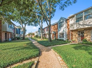 10370 Longmont Dr, Houston, TX 77042