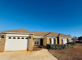 105 Selena Ct, Warner Robins, GA 31088