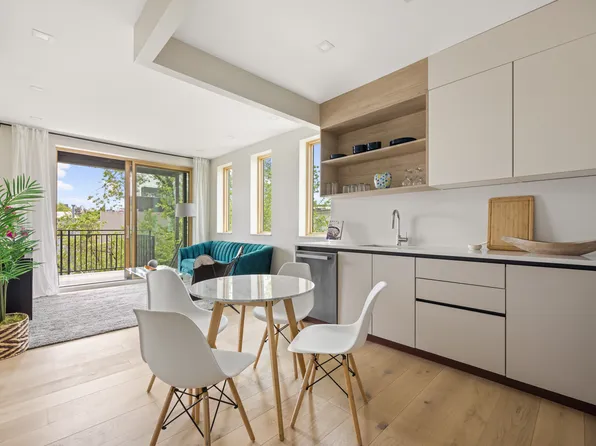 68 Eldert Street 3B image 1 of 13