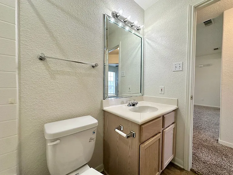 2508 Edgefield St — Photo 30
