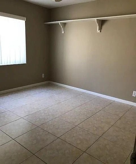 4230 Jack Frost Ct #5 — Photo 4