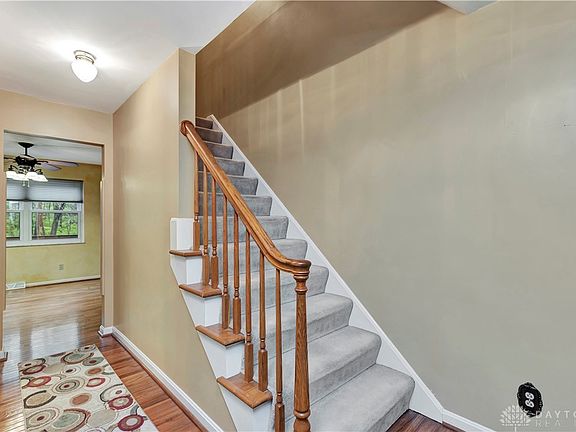 3rd image of 505 Glenview Dr
