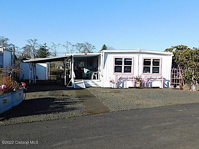 1st image of 701 NW Warrenton Dr Unit 23