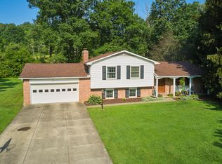 1174 Rolling Meadows Rd, Akron, OH 44333