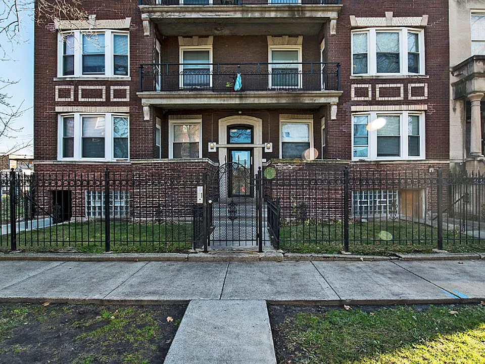 6033 S Vernon