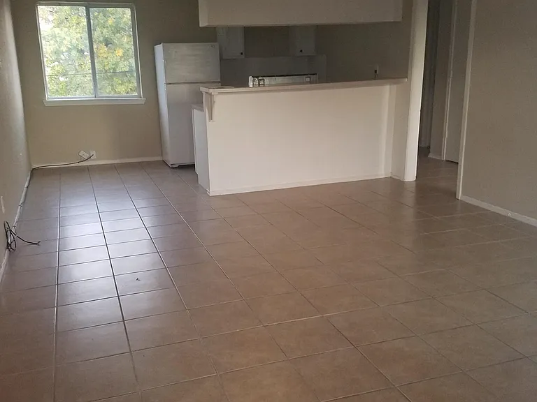 1617 Marlin St — Photo 4