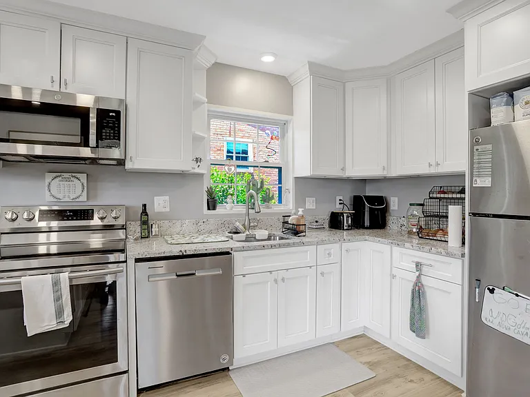 2200 N Roosevelt St — Photo 12