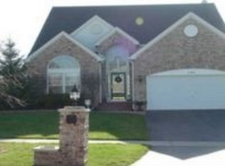 141 Dallas Dr, Bartlett, IL 60103