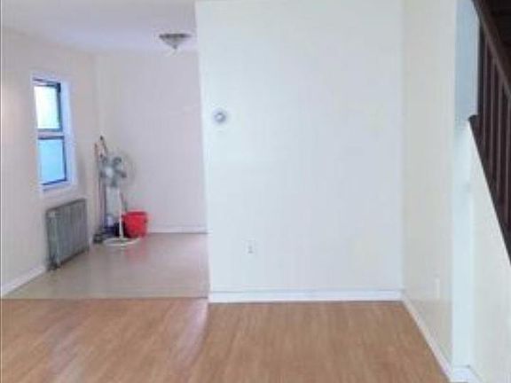 3rd image of 7719 249th St #House