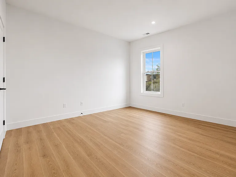 13C Quincy St #13 — Photo 11