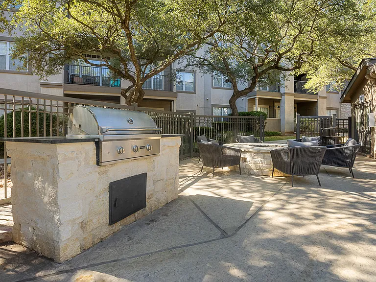 Villas at Rogers Ranch — Photo 36