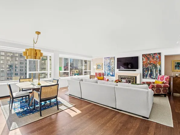 200 E 66th St APT E1707, New York, NY 10065