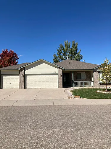 3011 Ivy Dr Photo 1