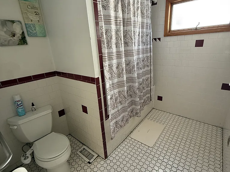 282 Boston Ave #1 — Photo 12