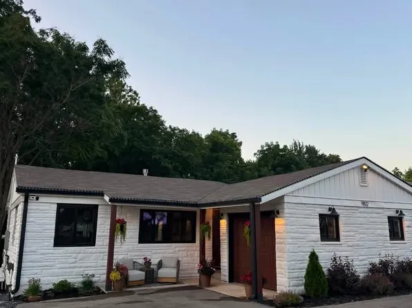 902 E Maple St, Frankton, IN 46044