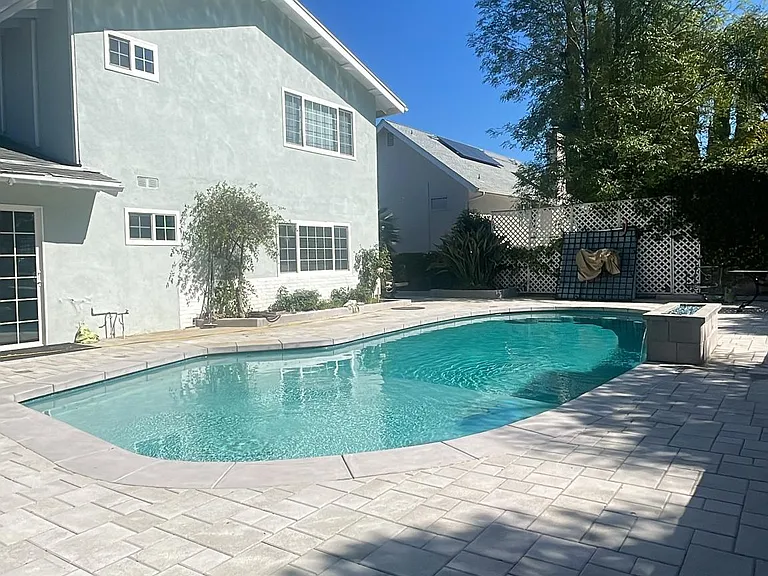 5055 Ludgate Dr — Photo 4