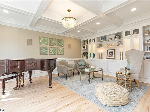 5th image of 38 Still Hollow Rd