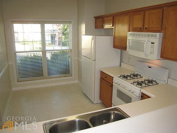 3rd image of 238 Pearl Chambers Dr