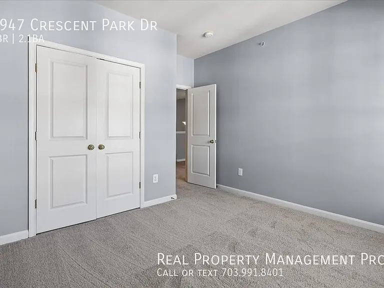 7947 Crescent Park Dr — Photo 25