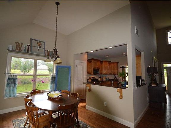 5th image of 7010 Mandevilla Ln