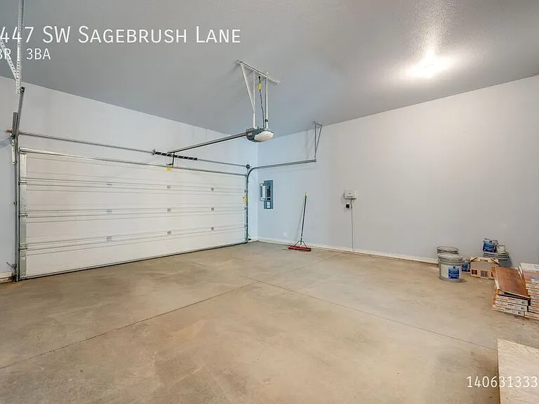1447 SW Sagebrush Ln — Photo 8
