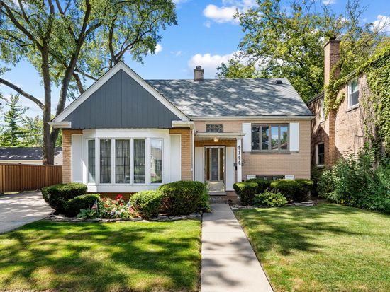 4144 Elm Ave, Brookfield, IL 60513
