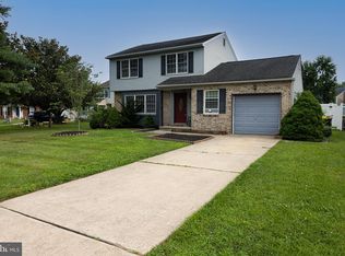 6 Fern Ct, Newark, DE 19702