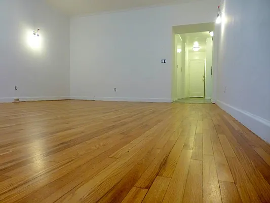 Rented by Keller Williams NYC | media 26