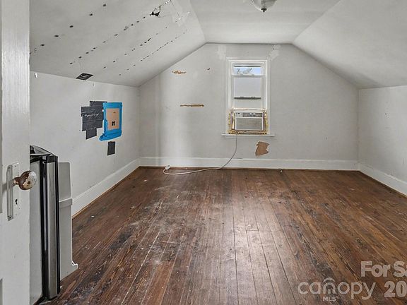 5th image of 6504 Pence Rd #A