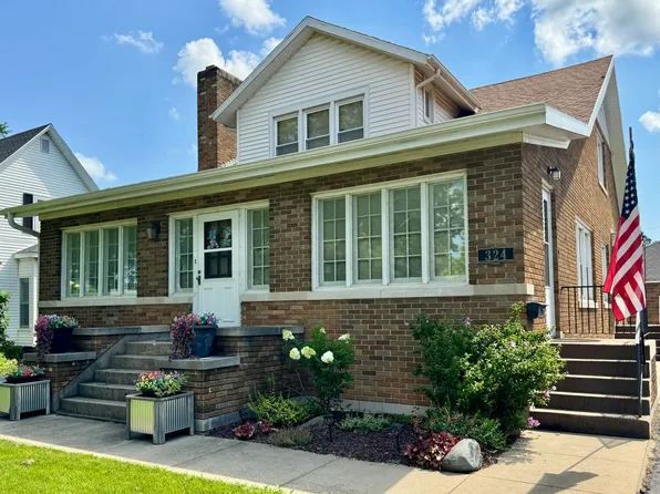 324 S Sangamon Ave, Gibson City, IL 60936