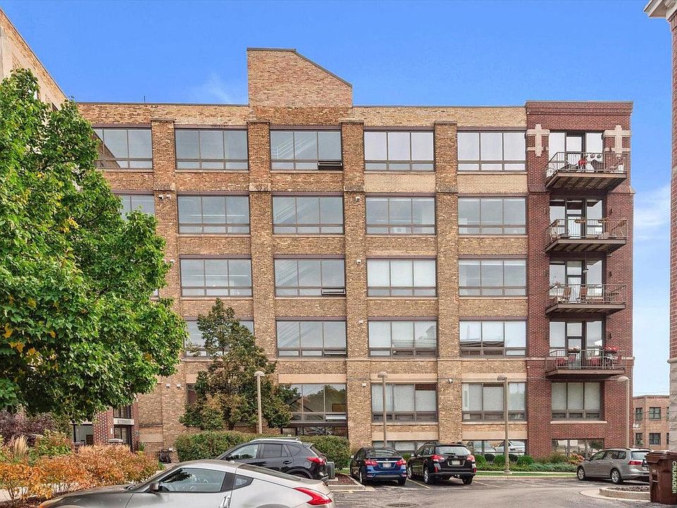 1st image of 234 East Reservoir AVENUE #304