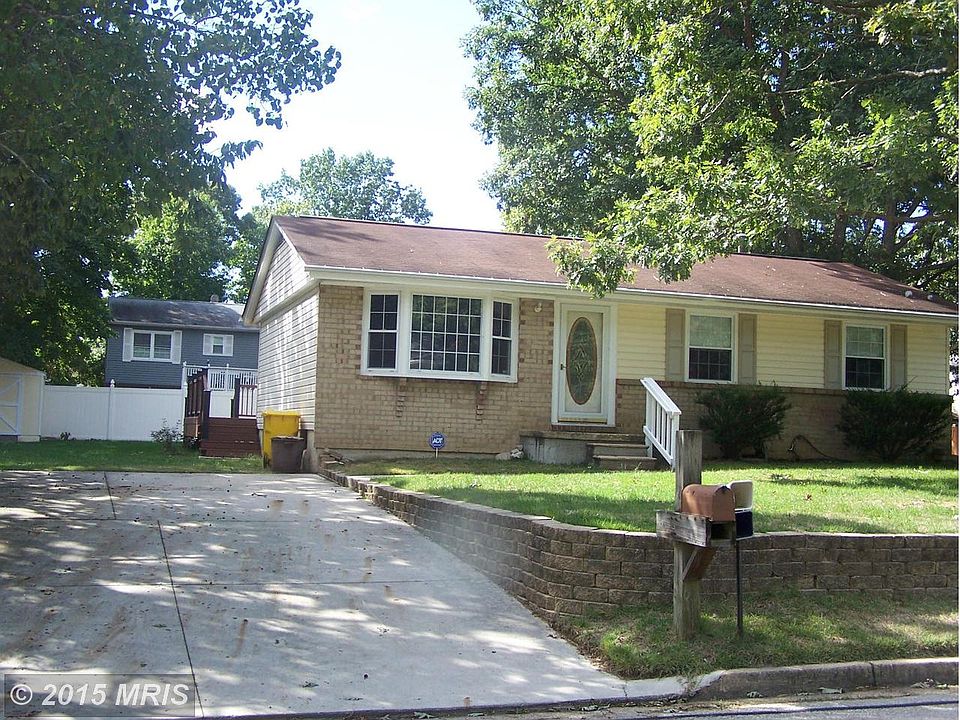 1st image of 300 S Carolina Ave
