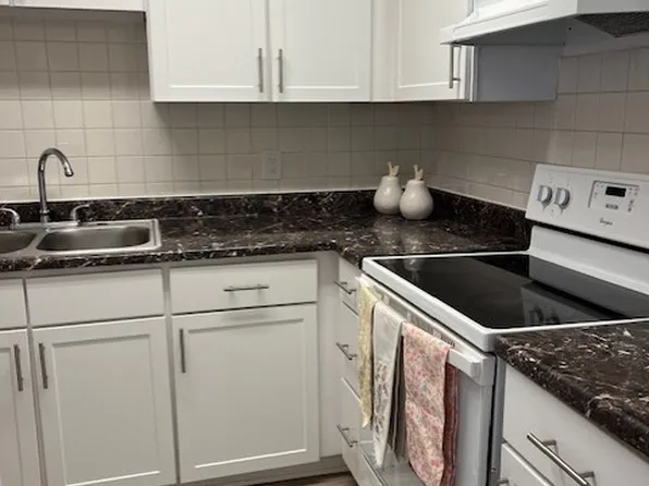 Orchard Glen Apartments