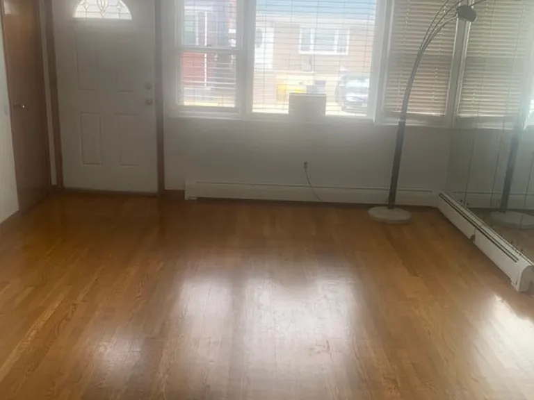 10 Emerson Ave — Photo 3