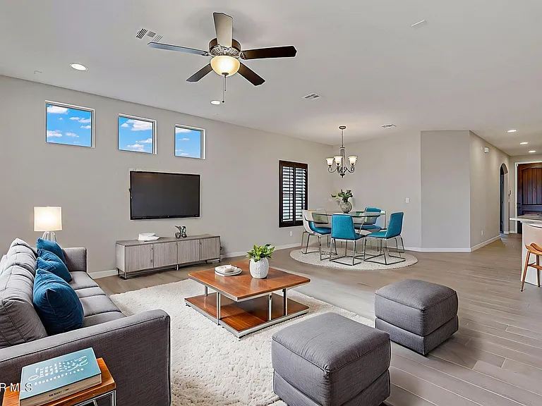 13752 Newton Ct — Photo 24