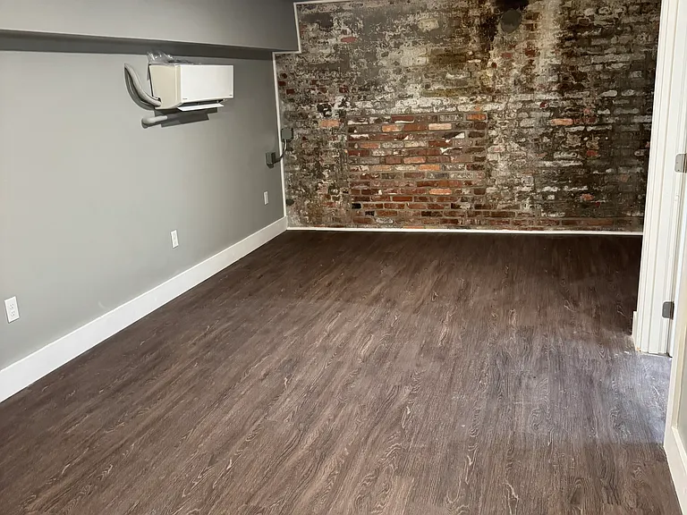 223 W 3rd St #104 — Photo 36