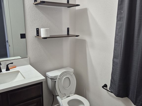 2nd image of 6941 Winnicut Dr
