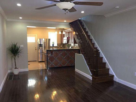 Living Room Facing Kitchen