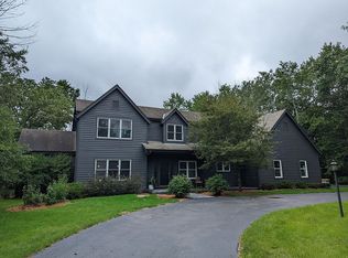 11010 N Crown Ct, Mequon, WI 53092