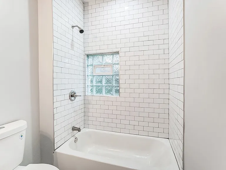 2036 Garrard St — Photo 28