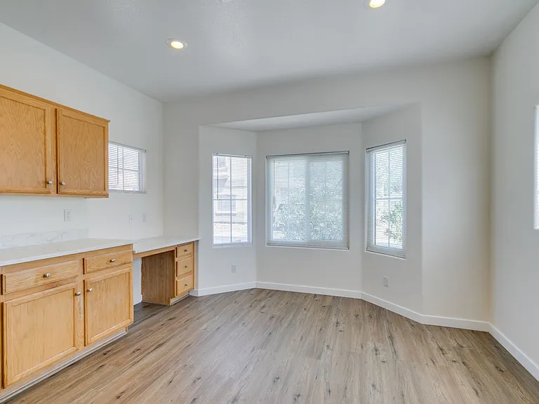892 Blue Rosalie Pl — Photo 18
