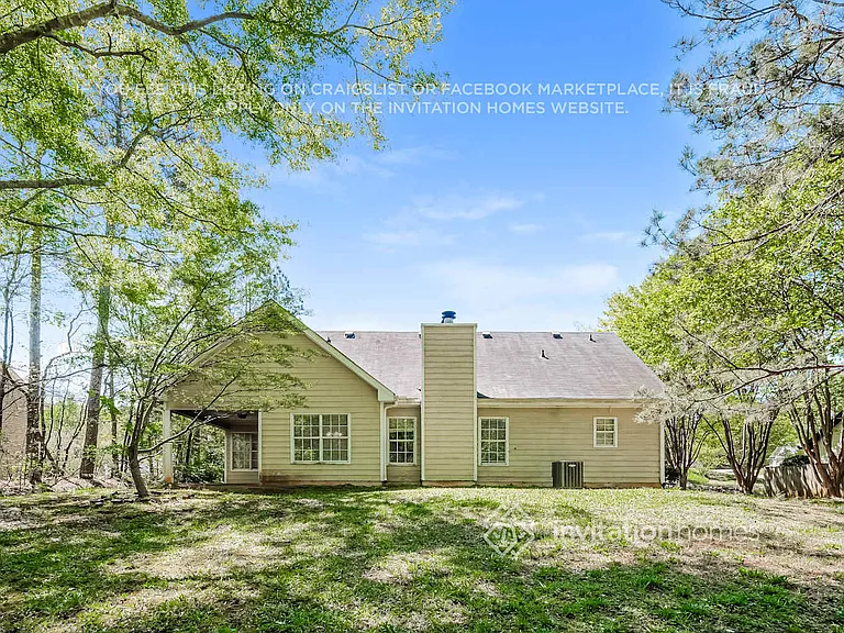 2604 Carolina Ct — Photo 17