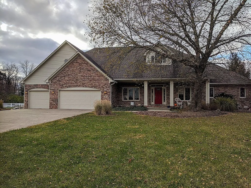 620 N 300 W photo 1